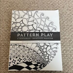 Pattern Play Zentangle Creativity Booster Book